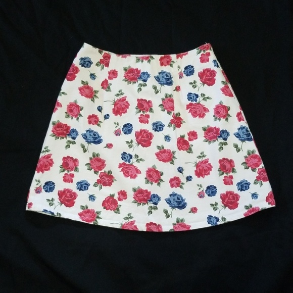 Beautiful VTG Jean Skirt - Picture 3 of 8